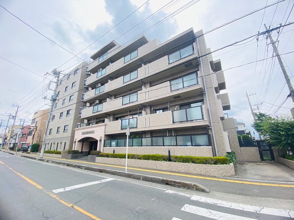 1LDK+S apartment in Tokorozawa, Saitama - Photo 1
