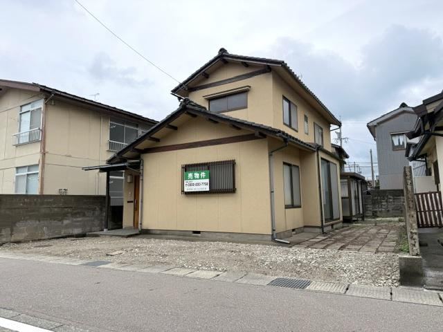 198 m² land in Kanazawa, Ishikawa - Photo 1