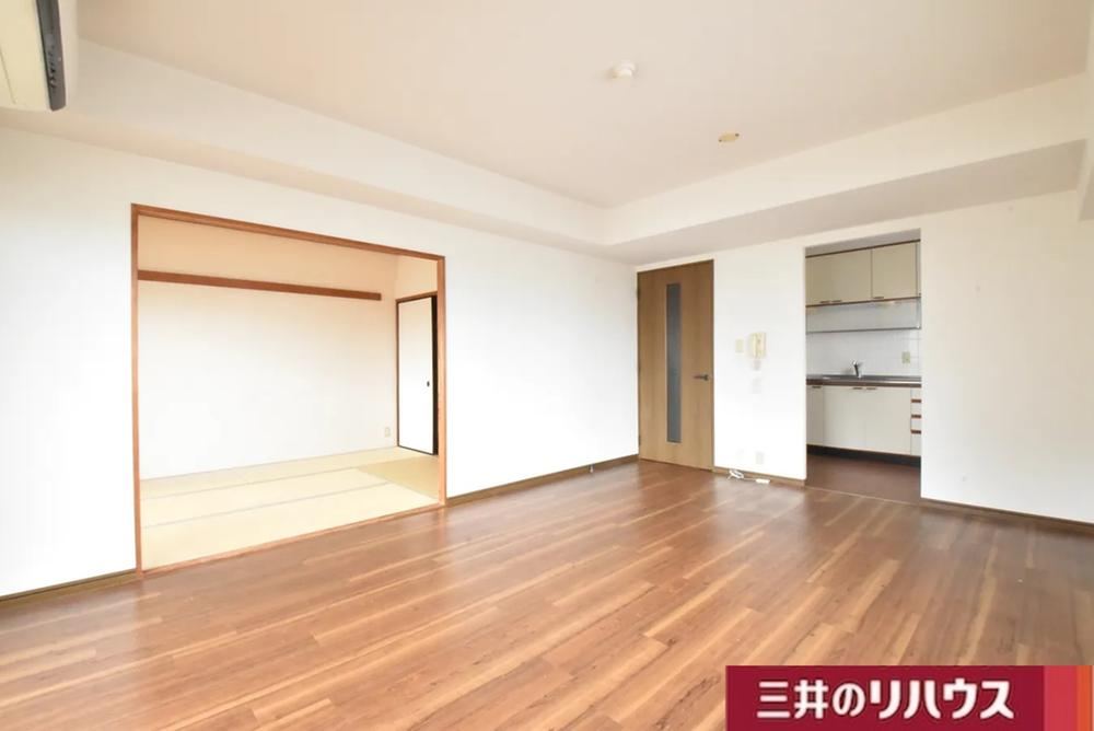3LDK apartment in Minami Ward, Hiroshima - Photo 1
