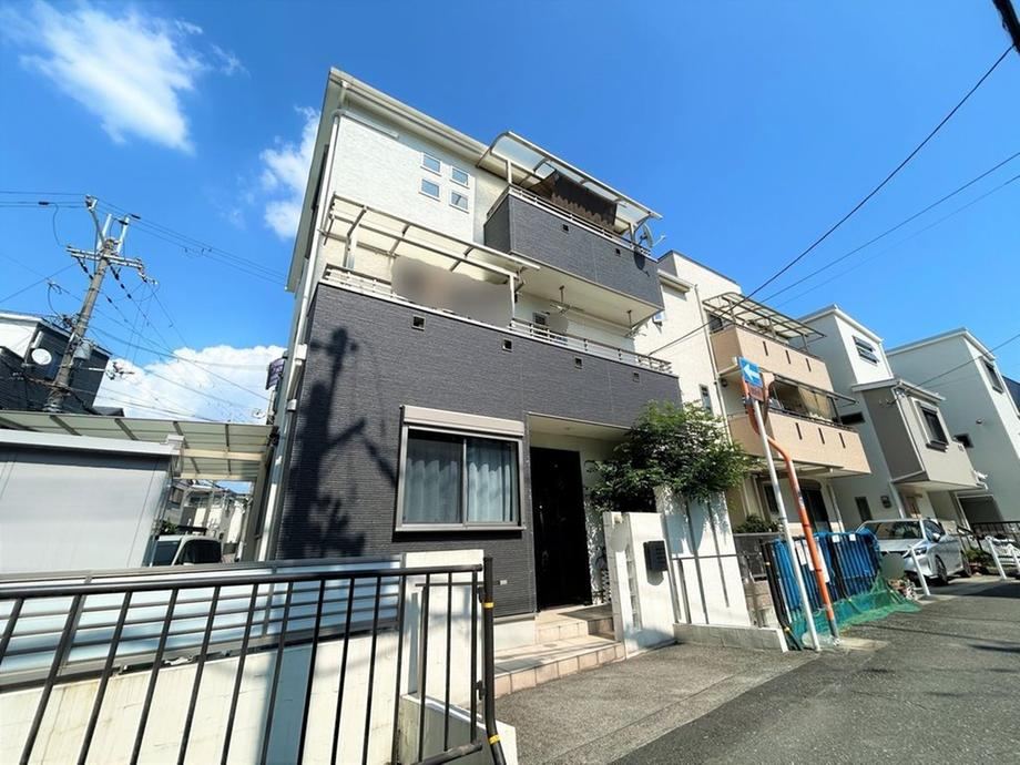5LDK house in Ibaraki, Osaka - Photo 1