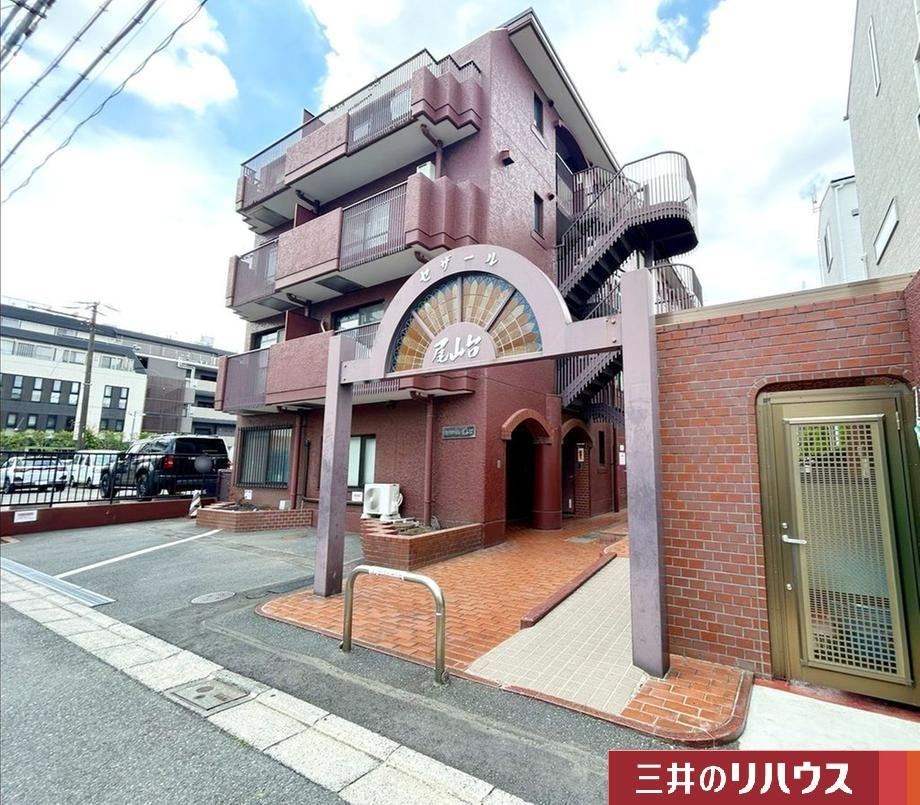 2DK apartment in Setagaya Ward, Tokyo - Photo 1