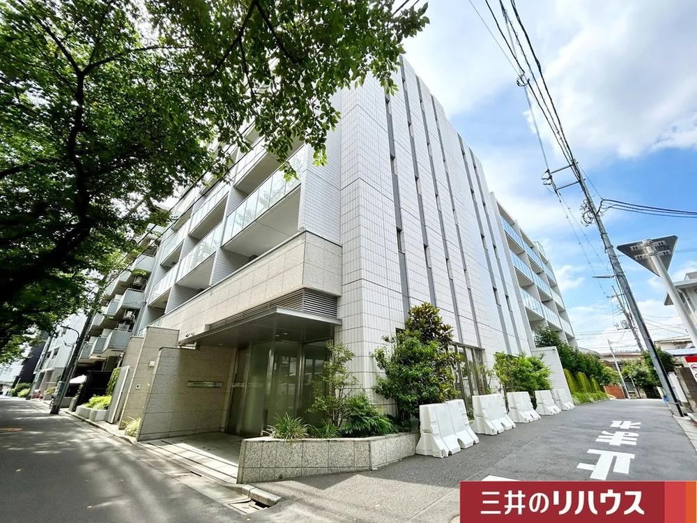 3LDK apartment in Nerima Ward, Tokyo - Photo 1
