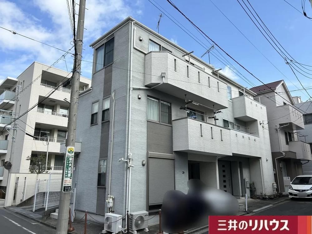4LDK house in Konan Ward, Yokohama, Kanagawa - Photo 1