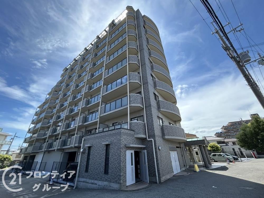 3LDK apartment in Akashi, Hyogo - Photo 1