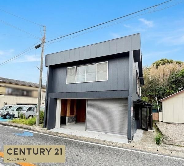 4LDK house in Tateyama, Chiba - Photo 1
