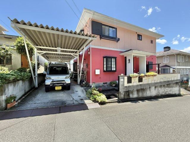 4LDK+S house in Kofu, Yamanashi - Photo 1