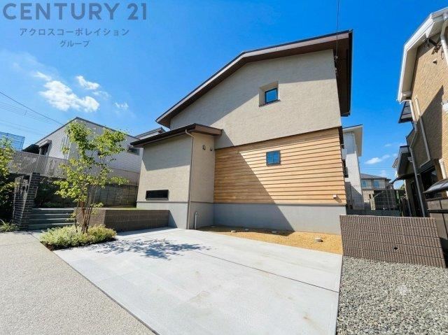 4LDK+S house in Kawanishi, Hyogo - Photo 1