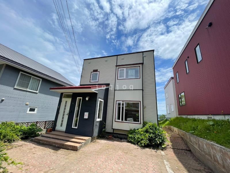 5LDK house in Minami Ward, Sapporo, Hokkaido - Photo 1