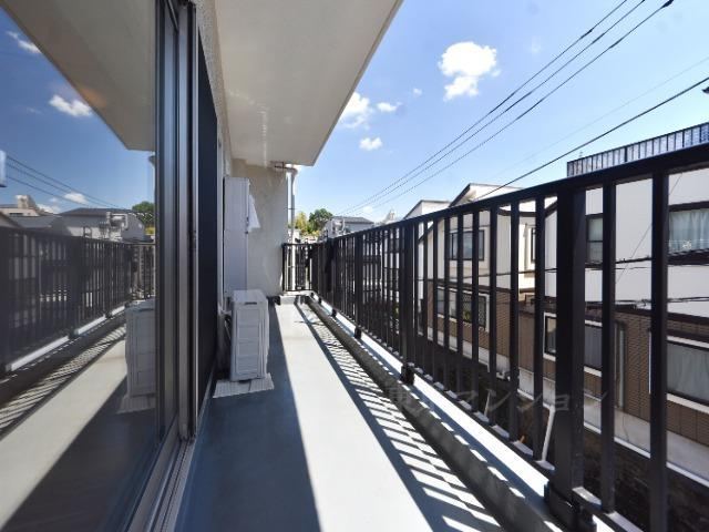 2LDK apartment in Bunkyo Ward, Tokyo - Photo 1