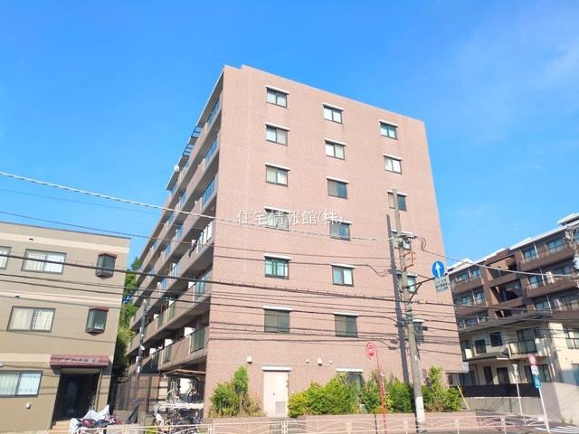 2LDK+S apartment in Isogo Ward, Yokohama, Kanagawa - Photo 1