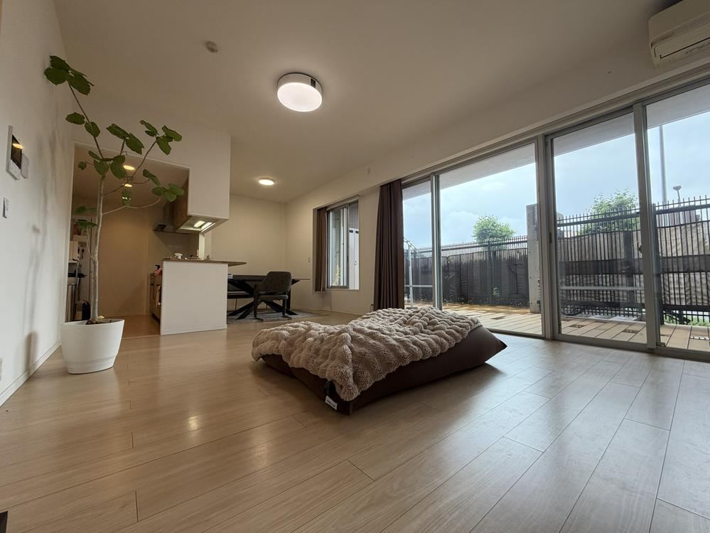 3LDK+S apartment in Mihama Ward, Chiba - Photo 1