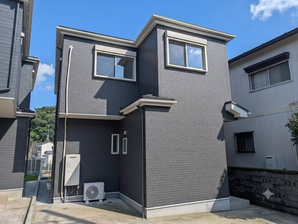 4LDK house in Yokosuka, Kanagawa - Photo 1
