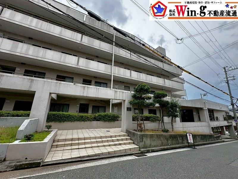 3LDK apartment in Tarumi Ward, Kobe, Hyogo - Photo 1
