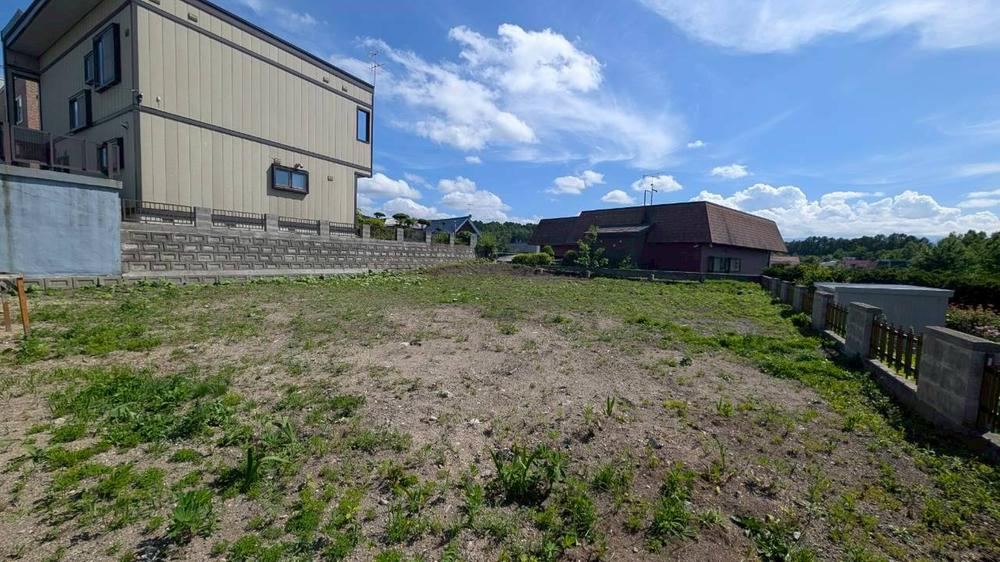 340 m² land in Toyohira Ward, Sapporo, Hokkaido - Photo 1