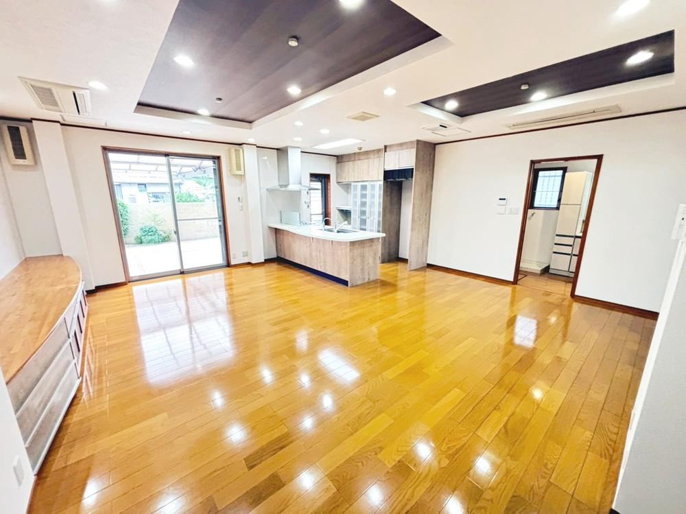5LDK+S house in Higashi Ward, Sakai, Osaka - Photo 1