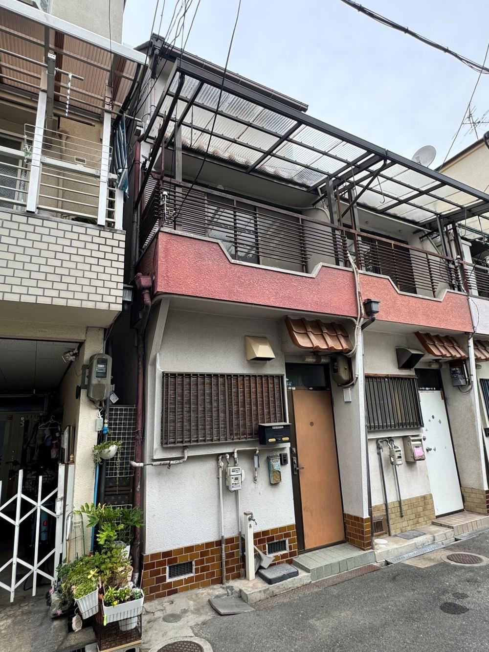 5DK house in Settsu, Osaka - Photo 1