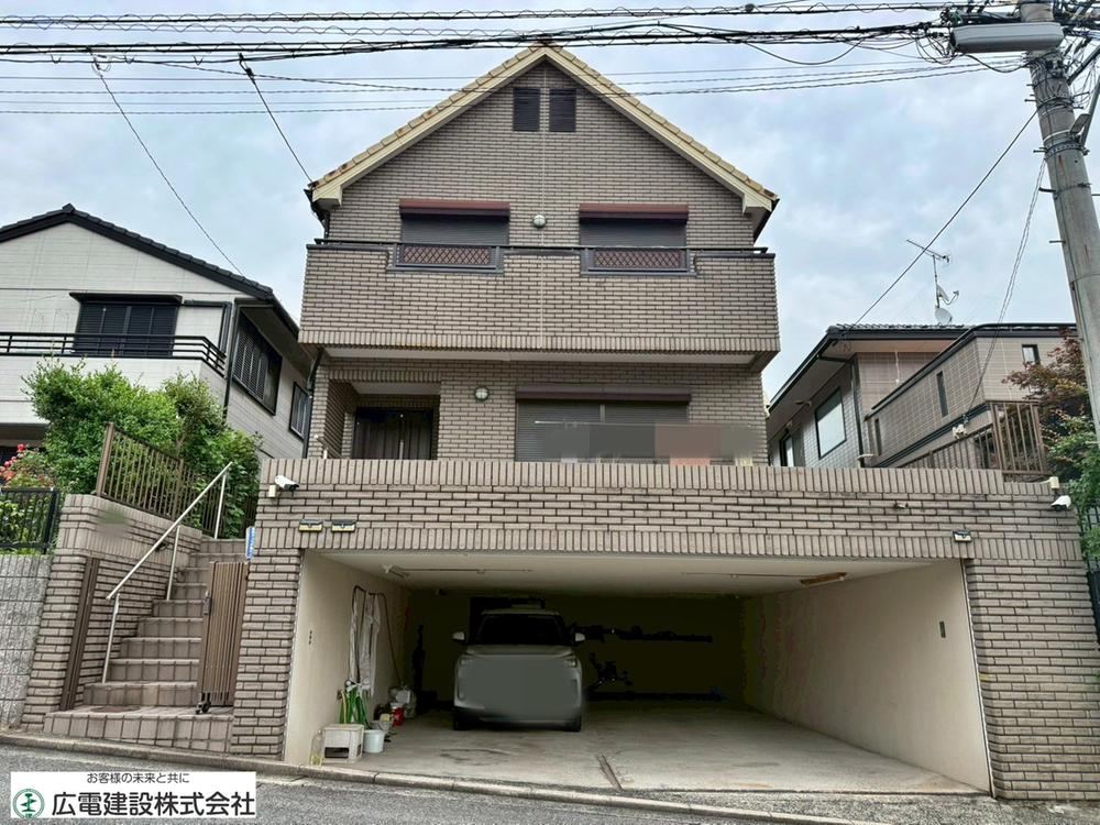 6LDK house in Asakita Ward, Hiroshima - Photo 1