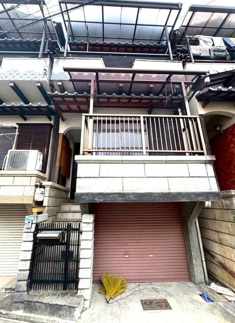 5DK house in Hirano Ward, Osaka - Photo 1