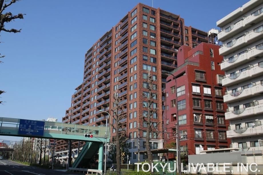 2LDK apartment in Toshima Ward, Tokyo - Photo 1