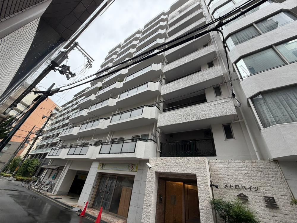 1LDK apartment in Higashinari Ward, Osaka - Photo 1