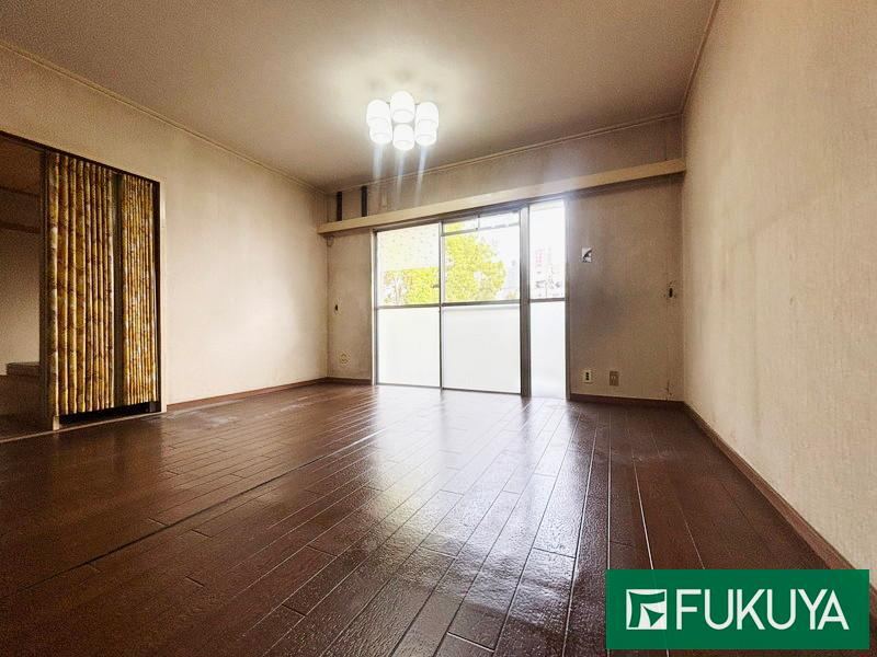 3LDK apartment in Miyakojima Ward, Osaka - Photo 1