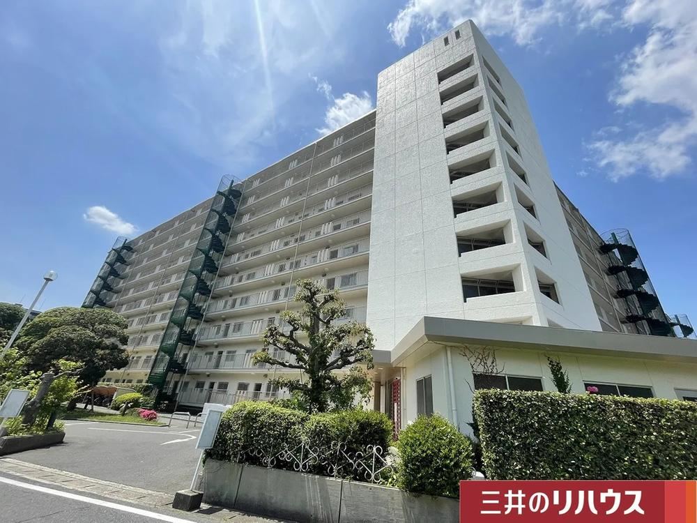 3LDK apartment in Naka Ward, Okayama - Photo 1