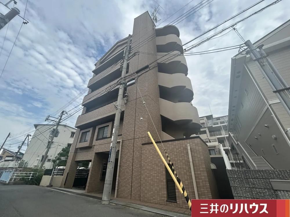 2LDK apartment in Higashinada Ward, Kobe, Hyogo - Photo 1
