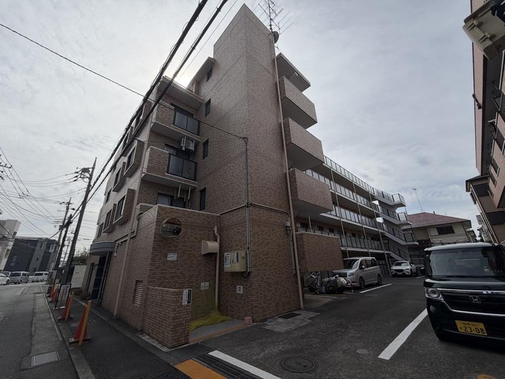 3LDK apartment in Minami Ward, Sagamihara, Kanagawa - Photo 1