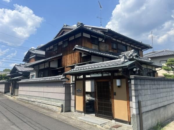 10LDK house in Fushimi Ward, Kyoto - Photo 1