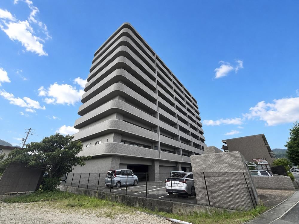 3LDK apartment in Yamaguchi, Yamaguchi - Photo 1