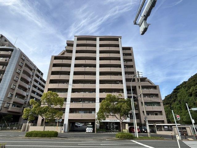 4LDK apartment in Yahatanishi Ward, Kitakyushu, Fukuoka - Photo 1