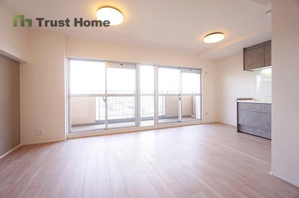 3LDK apartment in Nishiyodogawa Ward, Osaka - Photo 1