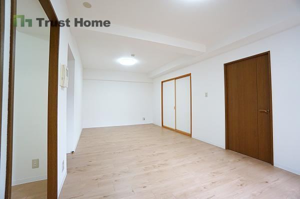 3LDK apartment in Tarumi Ward, Kobe, Hyogo - Photo 1