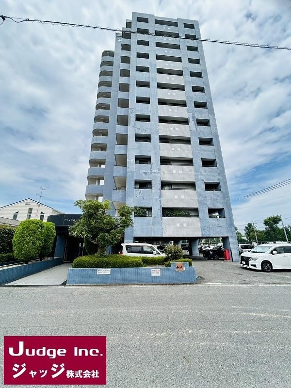 2LDK+S apartment in Ube, Yamaguchi - Photo 1