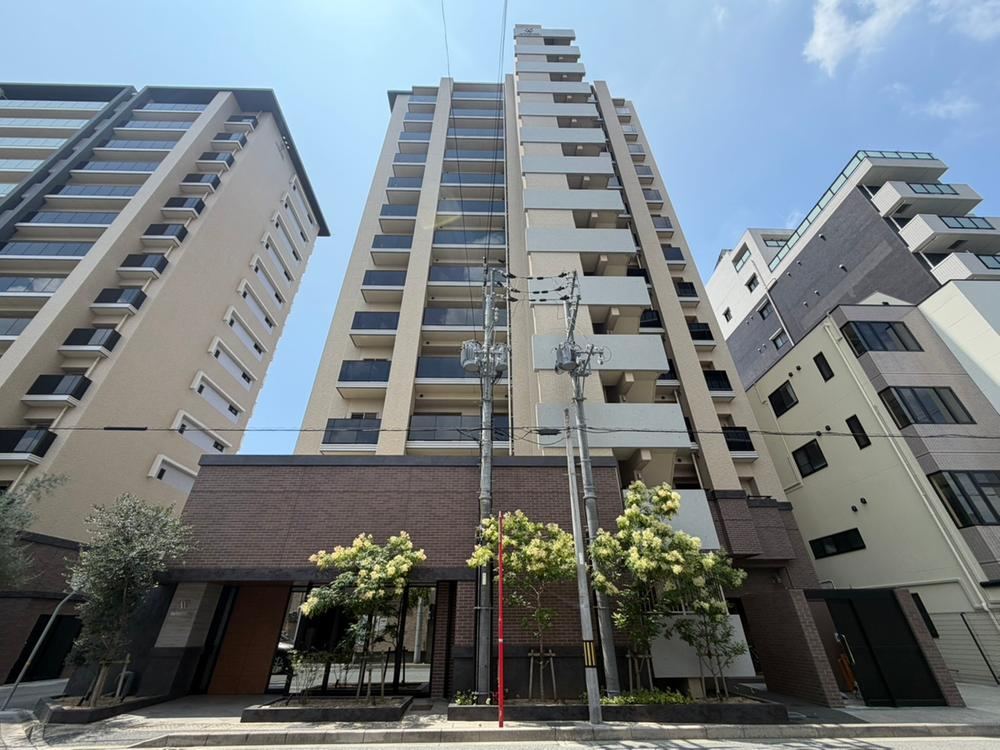 2LDK+S apartment in Himeji, Hyogo - Photo 1