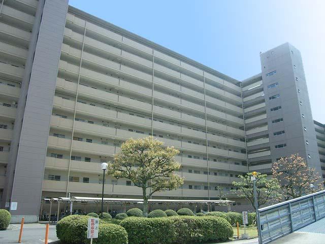 3LDK apartment in Kusatsu, Shiga - Photo 1
