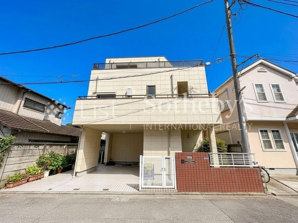 4LDK+2S house in Fujisawa, Kanagawa - Photo 1