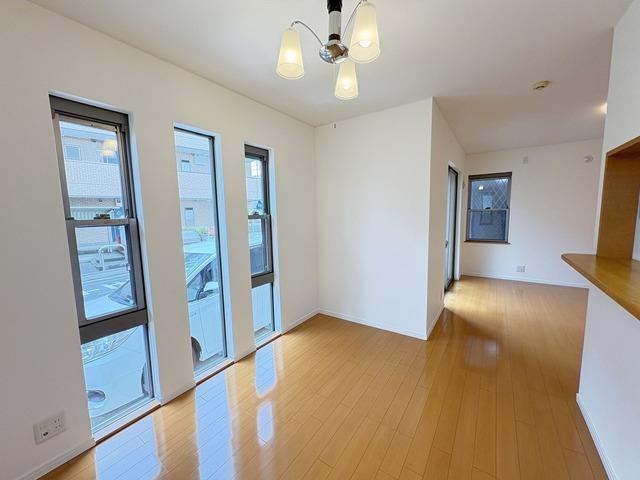 4LDK house in Kita Ward, Saitama - Photo 1