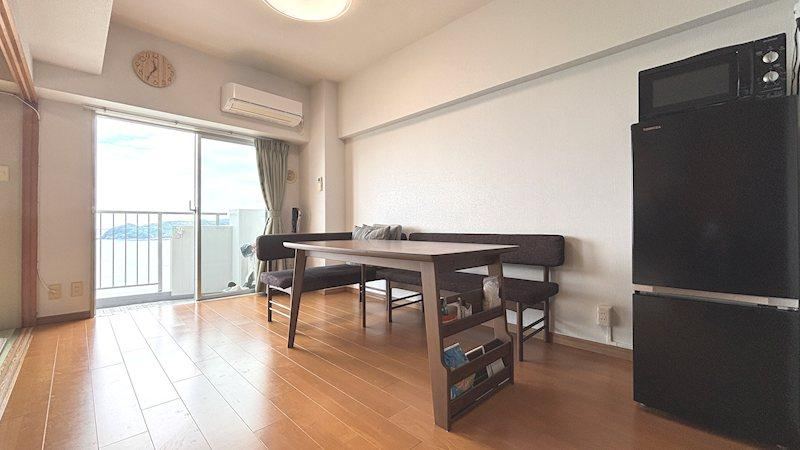 2LDK apartment in Atami, Shizuoka - Photo 1
