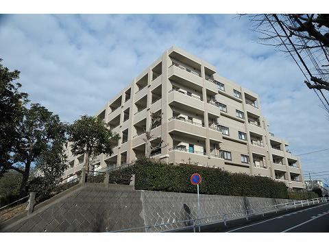 3LDK apartment in Minami Ward, Yokohama, Kanagawa - Photo 1