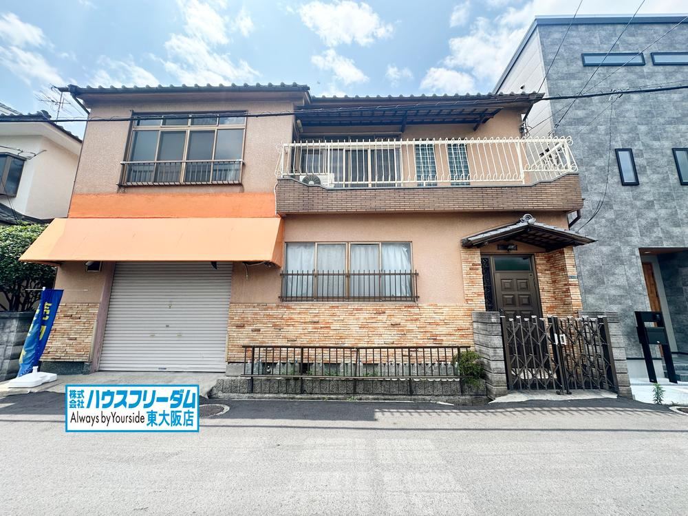 7LDK house in Higashiosaka, Osaka - Photo 1