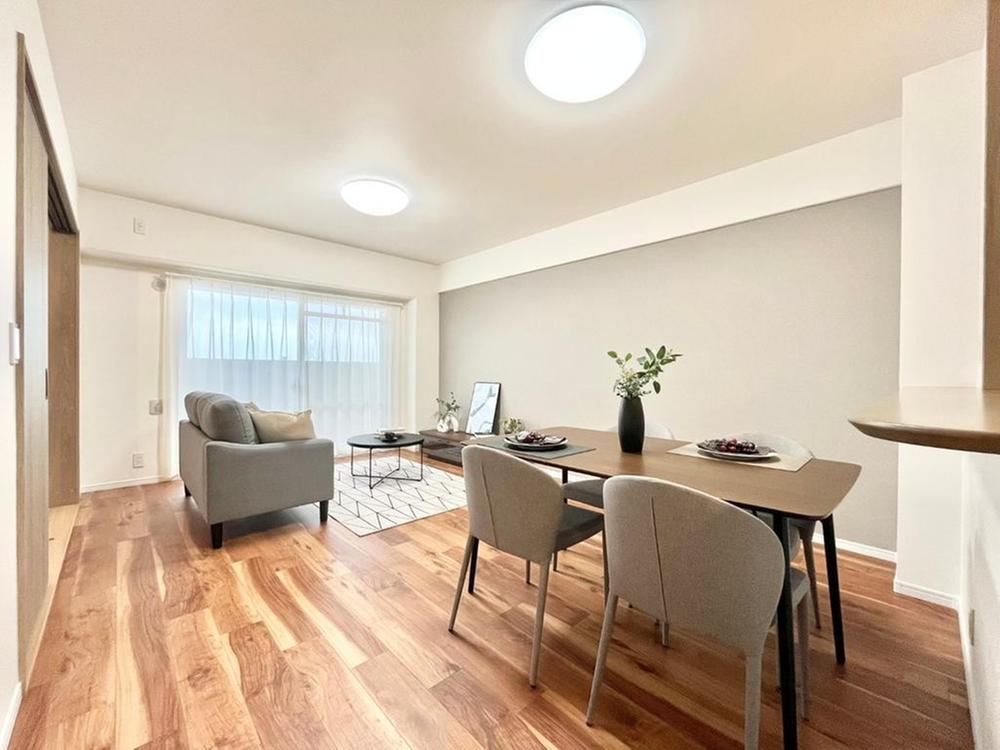 3LDK apartment in Suita, Osaka - Photo 1