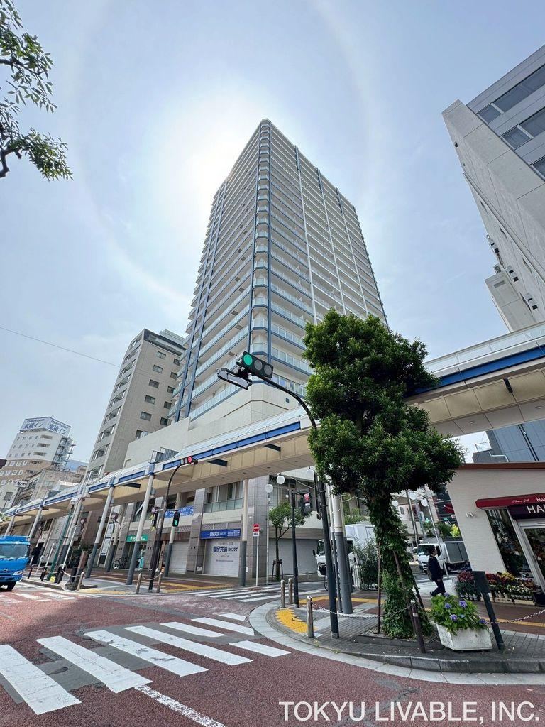 3LDK apartment in Hiratsuka, Kanagawa - Photo 1