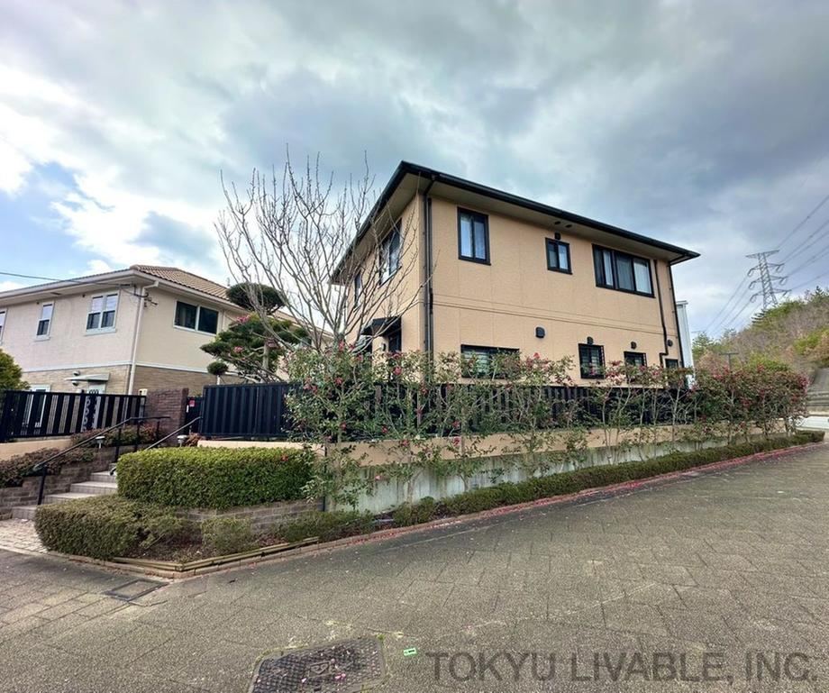 5LDK house in Nishinomiya, Hyogo - Photo 1
