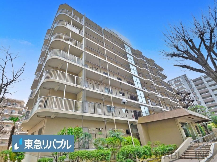 3LDK apartment in Suita, Osaka - Photo 1
