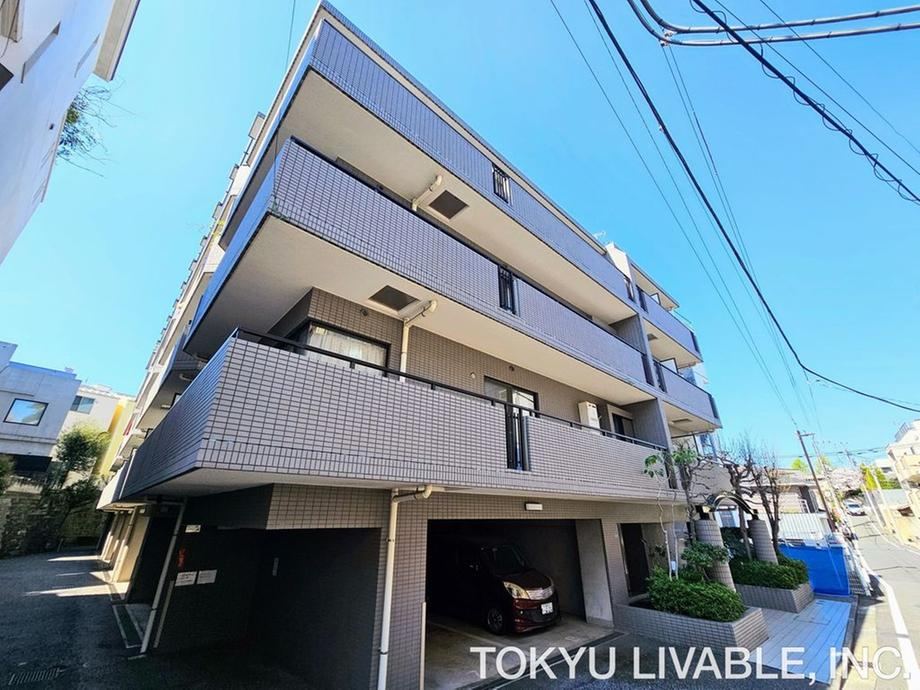 1LDK apartment in Bunkyo Ward, Tokyo - Photo 1