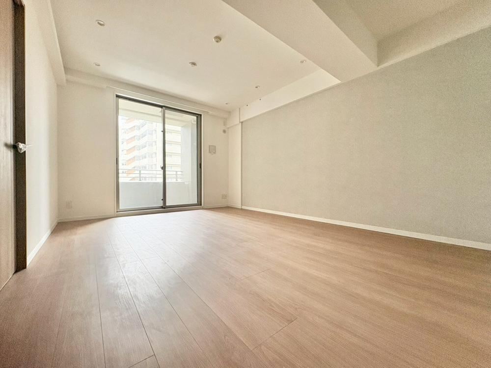 4LDK apartment in Ichikawa, Chiba - Photo 1