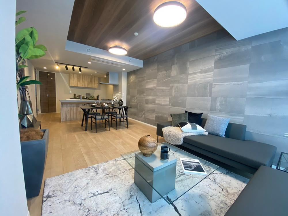 3LDK apartment in Minato Ward, Tokyo - Photo 1
