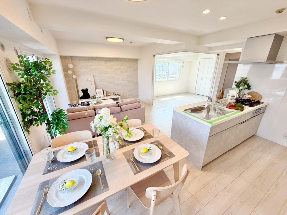 2LDK apartment in Kanagawa Ward, Yokohama, Kanagawa - Photo 1
