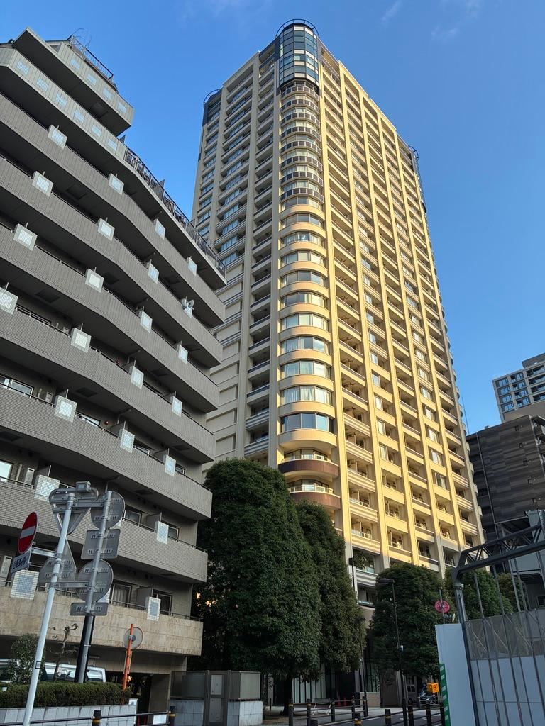 1LDK apartment in Minato Ward, Tokyo - Photo 1